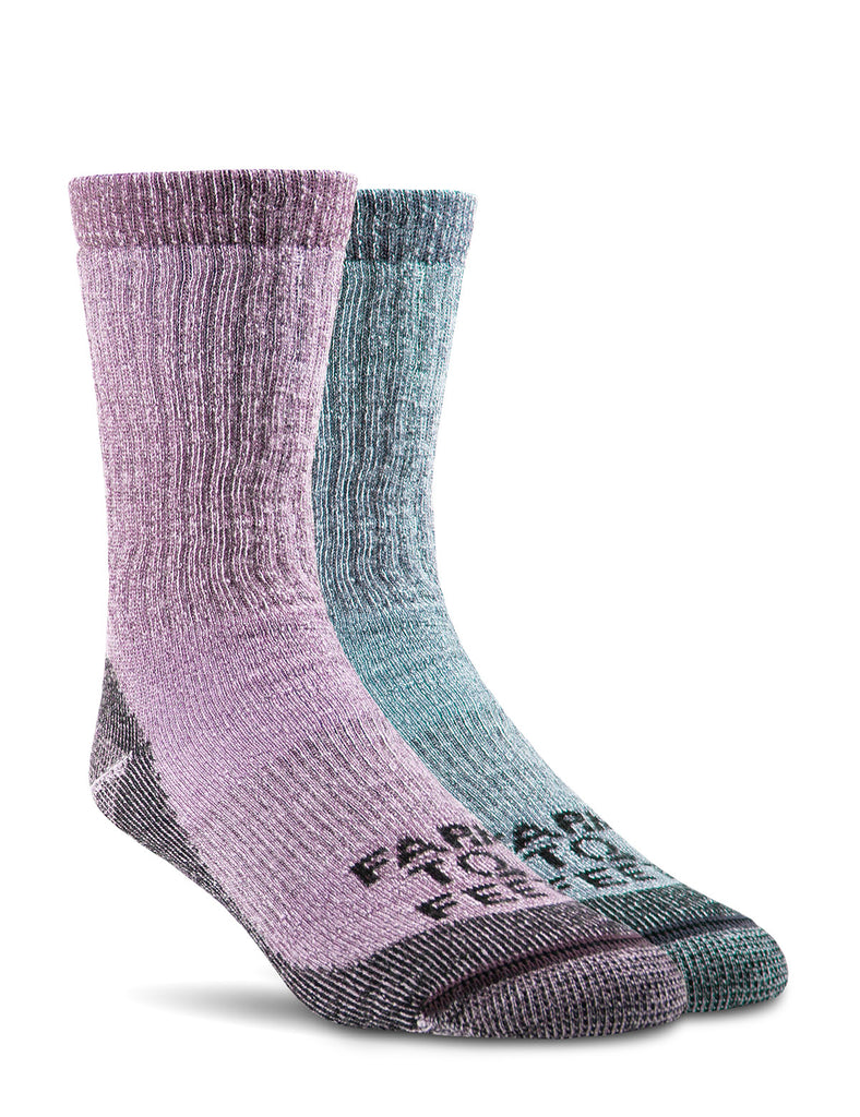How do I choose the right size hiking socks?